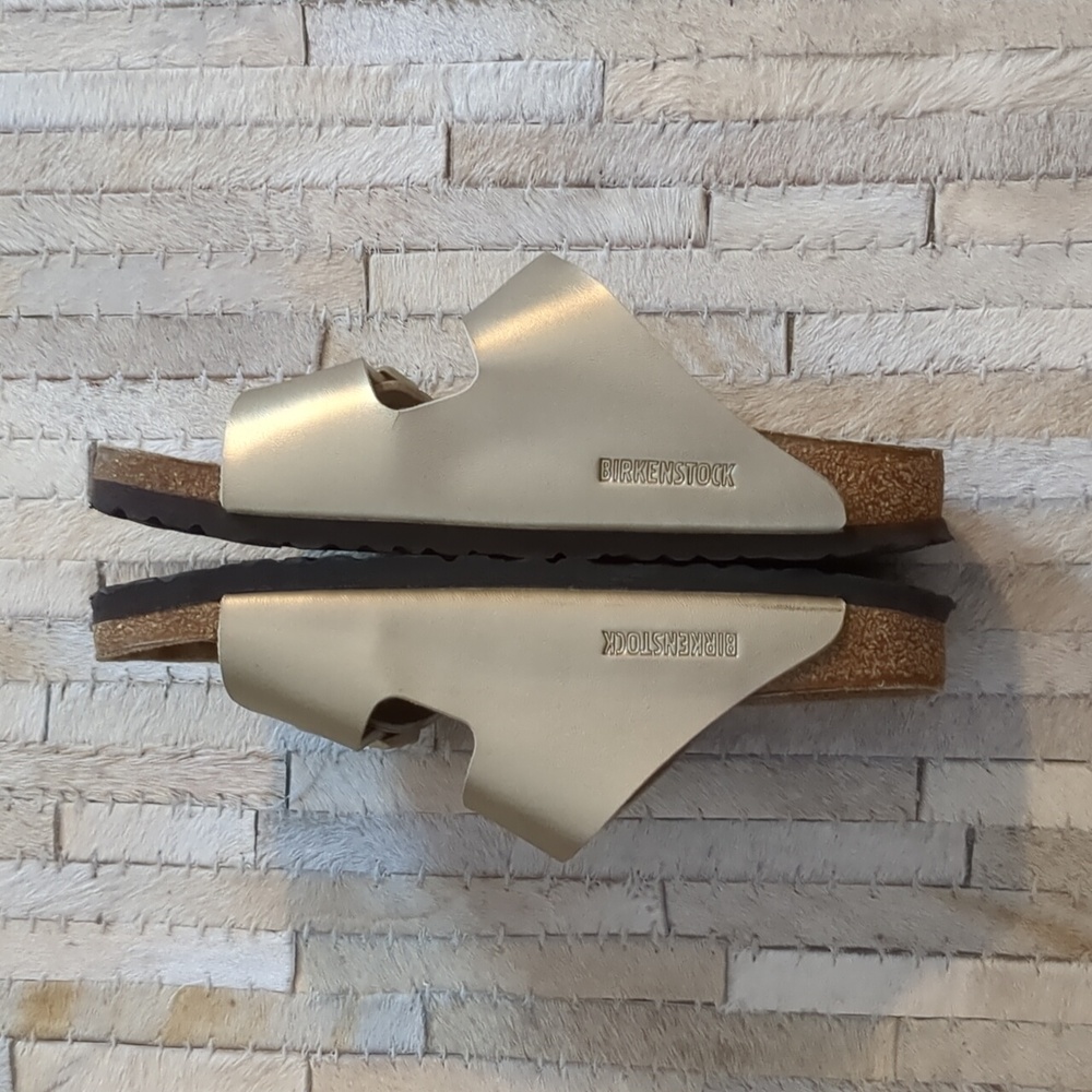 Birkenstock Women's Arizona Gold Sandals - Picture 5 of 8